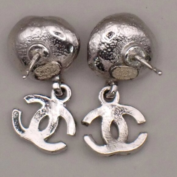 CHANEL CC Logo Rhinestone Camelia Piercing Earring 04P Silver France 38RF516 - Picture 7 of 11